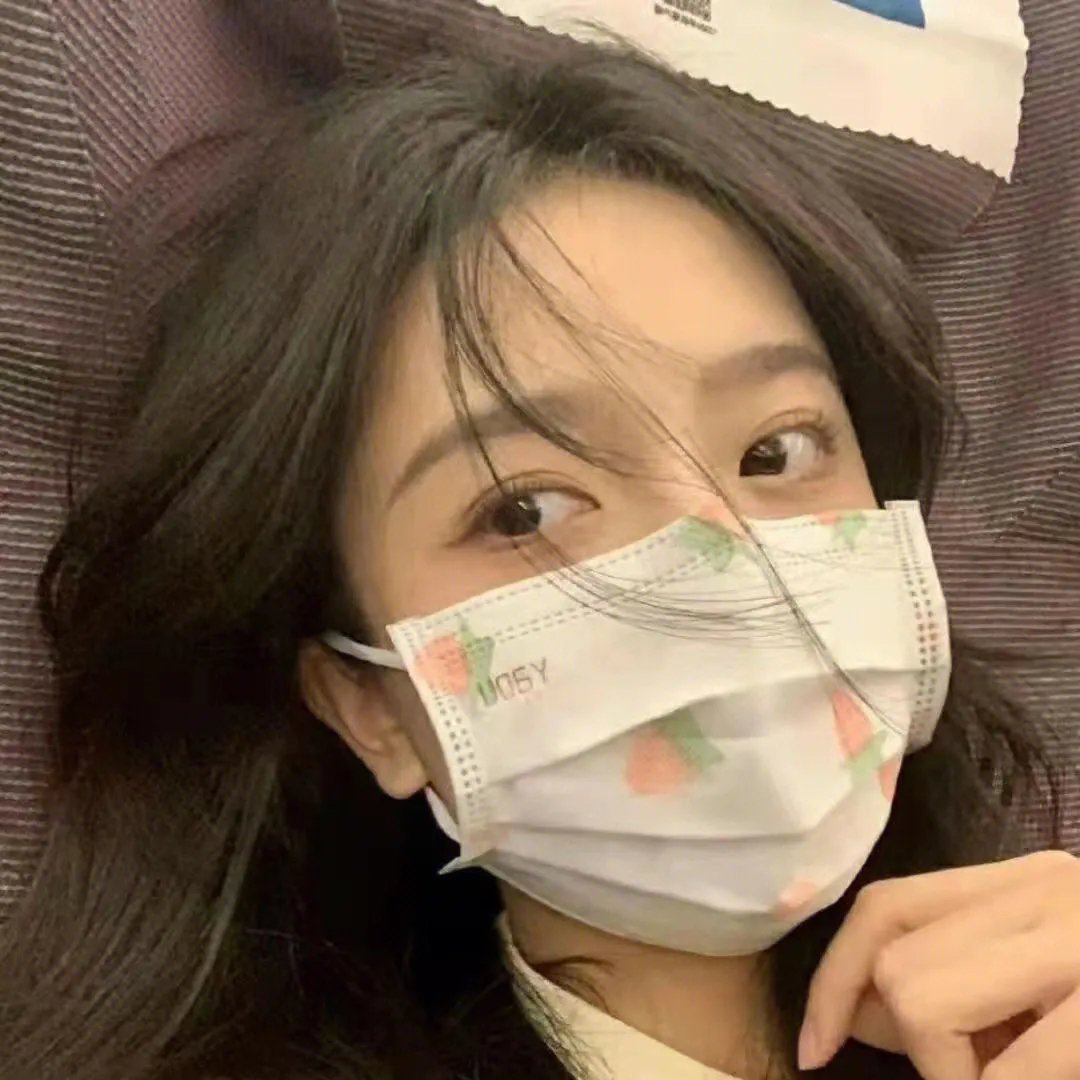 莉香:自称28岁的纯爱怪兽